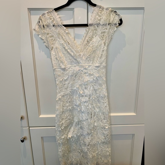 LeChateau dress - Picture 2 of 2